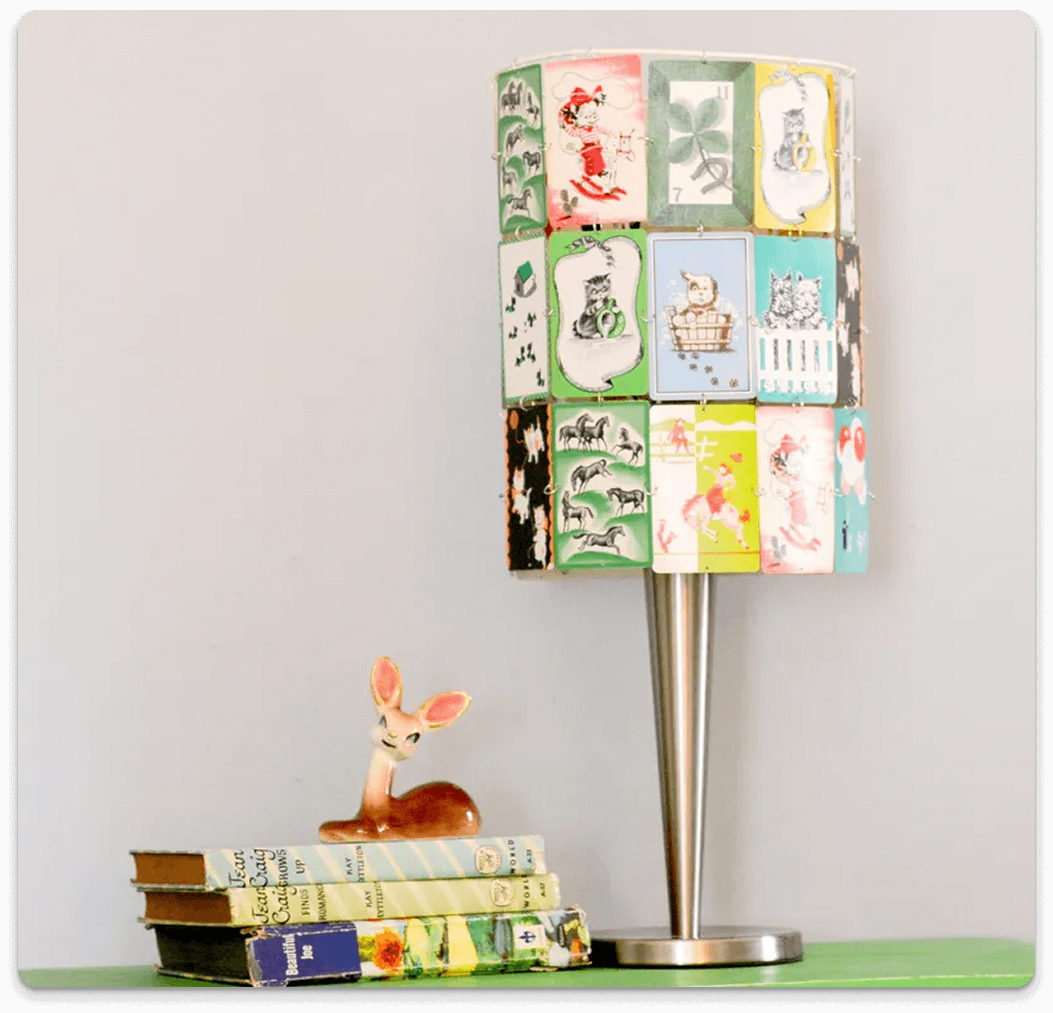 Turn Old Cards into Miniature Lamps